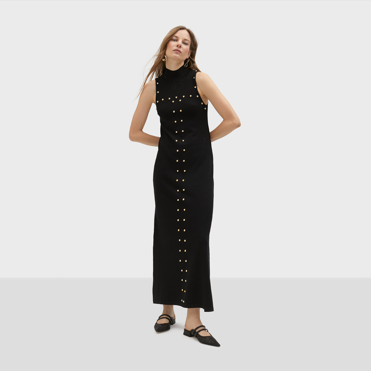 Robe longue sans manches avec clous décoratifs sur le devant, LOLA CASADEMUNT