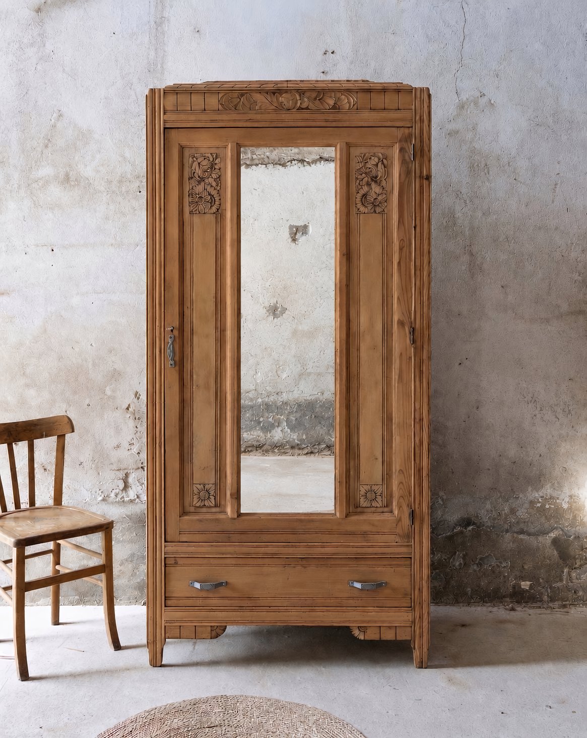 Armoire Art Nouveau en bois avec miroir Blandine N°517 - Bon état, DEBONGOUT