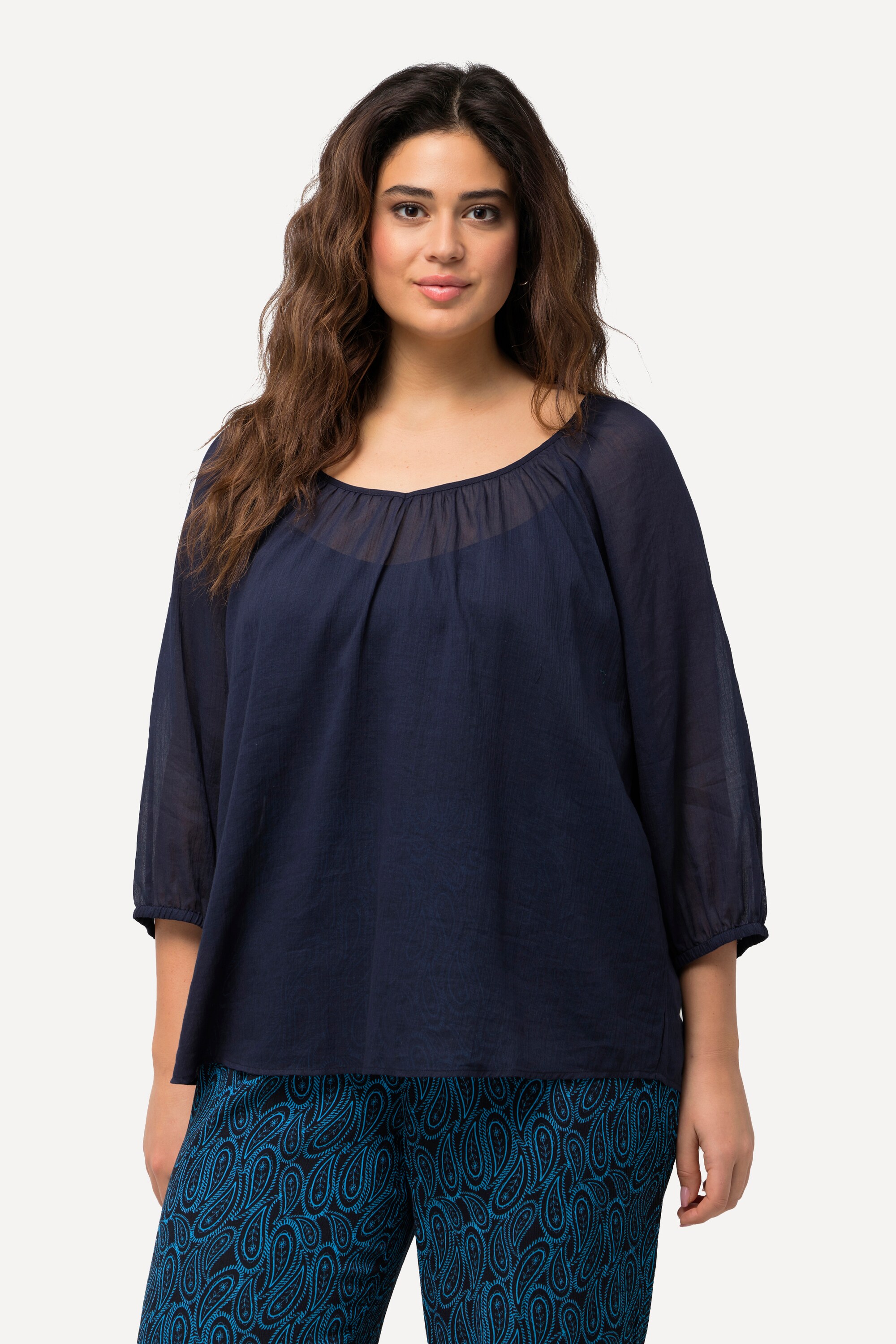 Blouse à imprimé floral. Encolure en V et, ULLA POPKEN