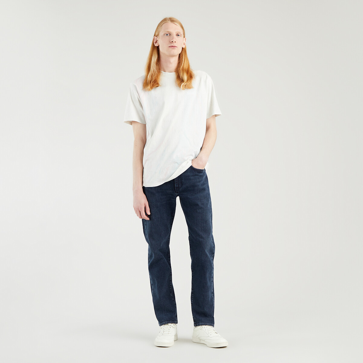 502 Straight Tapered Jeans