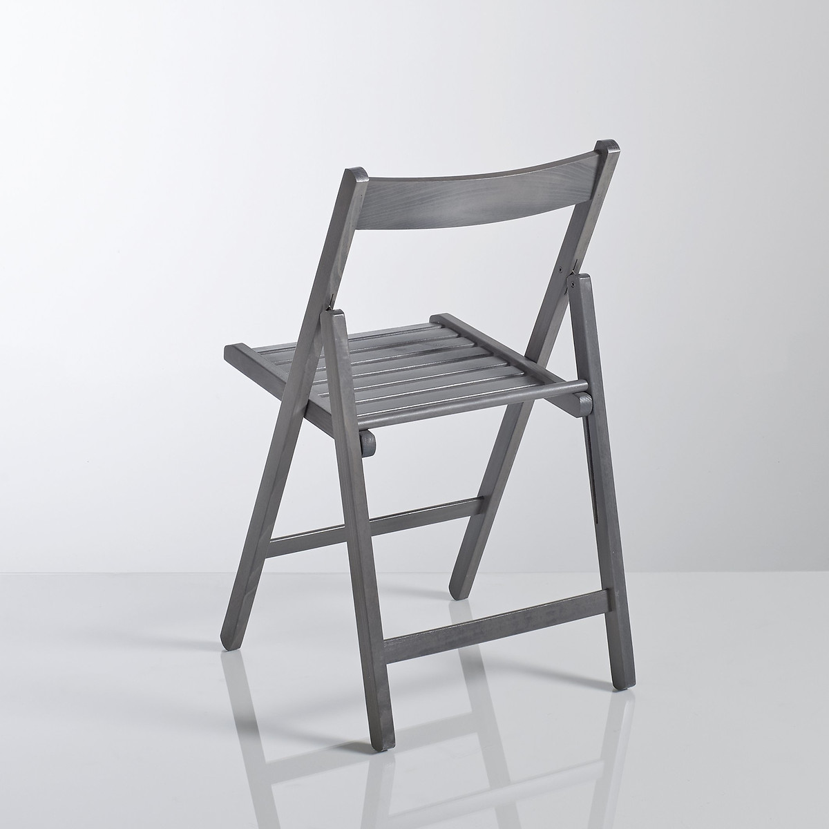 Product photograph of Set Of 2 Yann Solid Beech Folding Chairs from La Redoute UK.