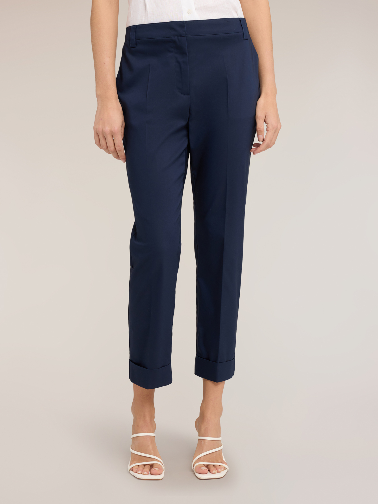 Pantalon cropped, MOTIVI