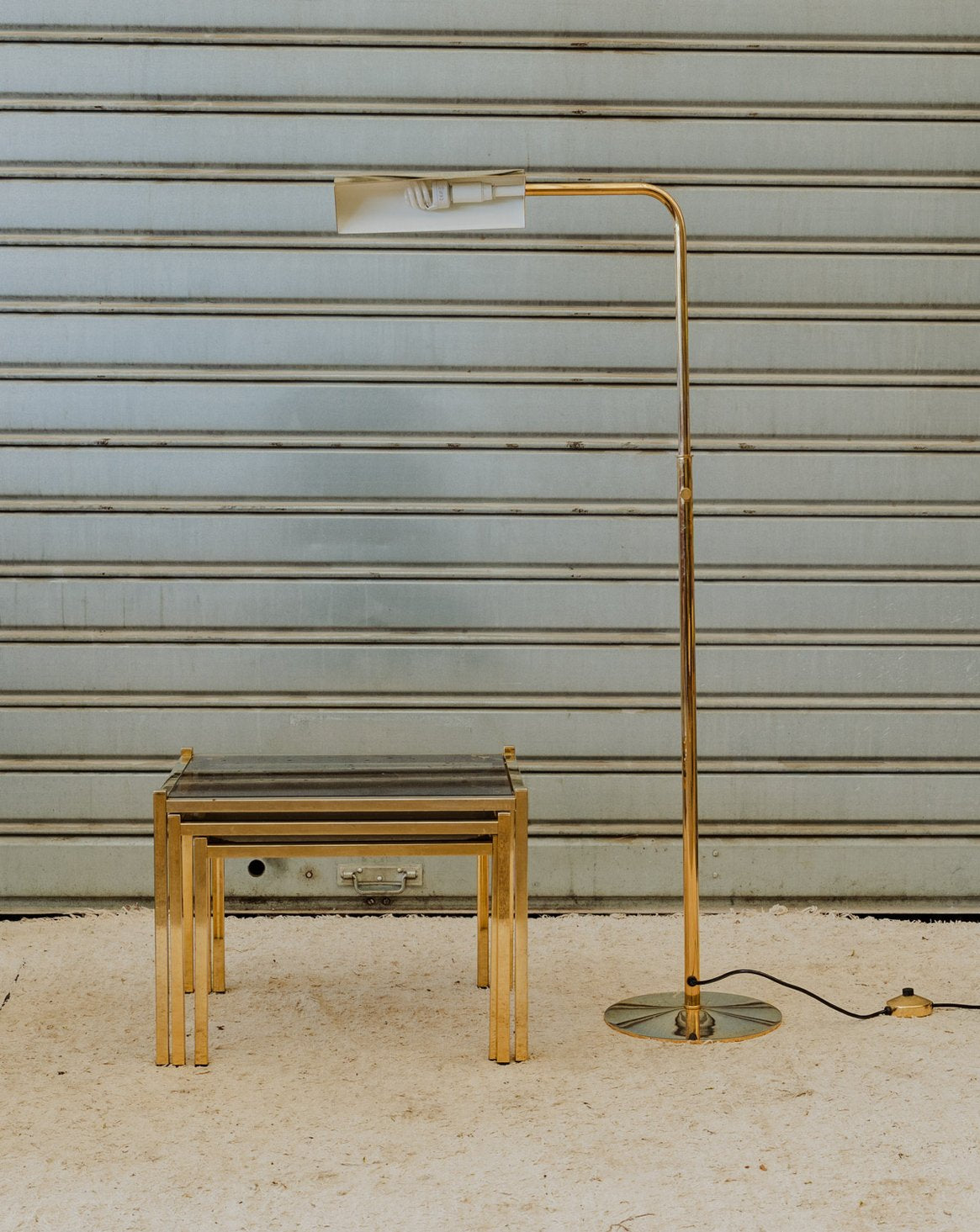 Lampadaire en métal doré Julien N°431 - Bon état, DEBONGOUT