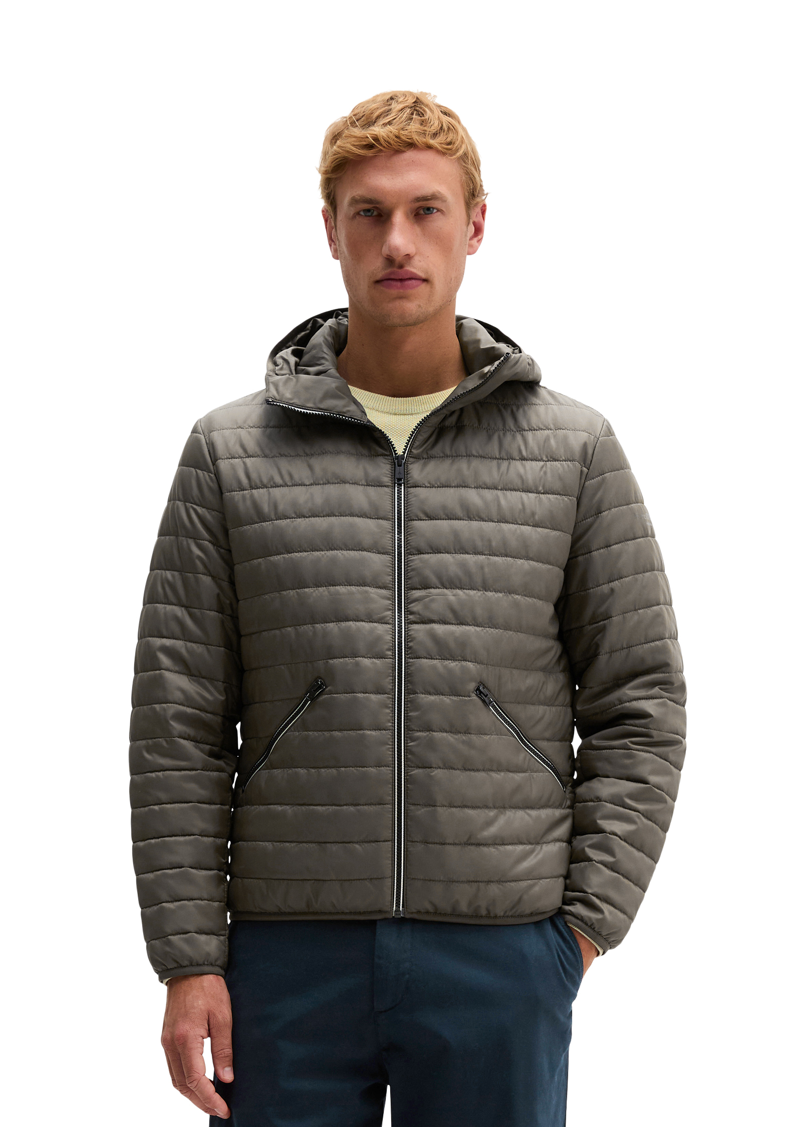 Veste matelassée à capuche, coupe classique avec un léger rembourrage en Unifi REPREVE®, MARC O'POLO