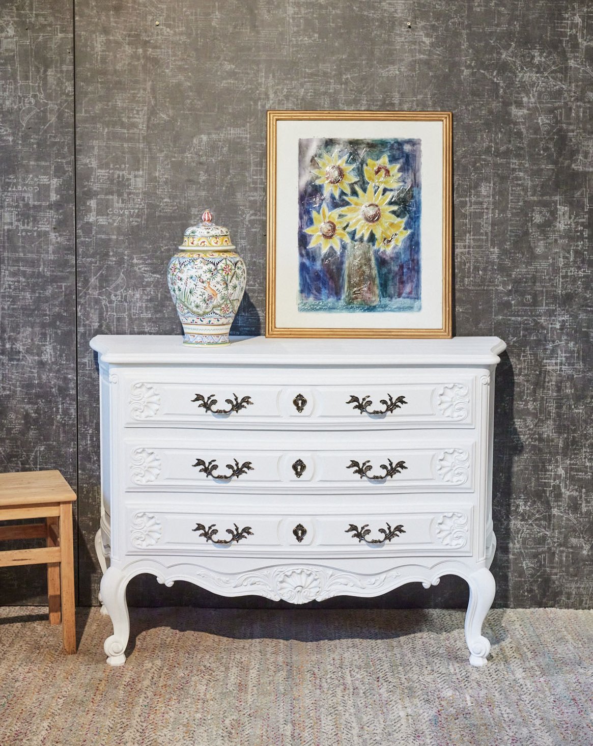 Commode en bois relooké style Louis XV Garance N°755 - Bon état, DEBONGOUT