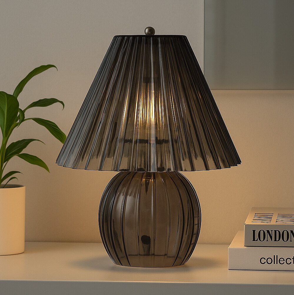 Alma Ribbed Glass Table Lamp, ÉDITÉ