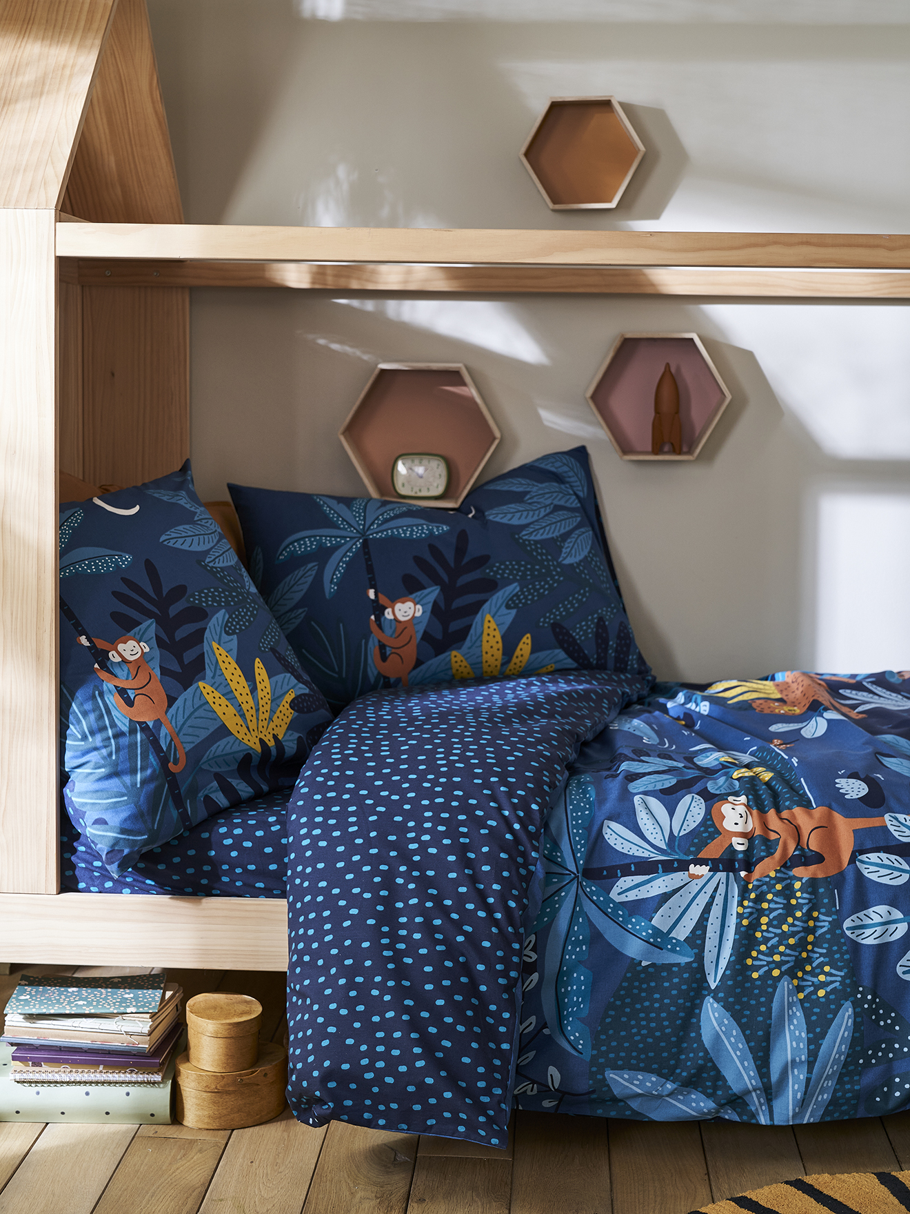 Parure housse de couette + taie d'oreiller JUNGLE NIGHT, VERTBAUDET