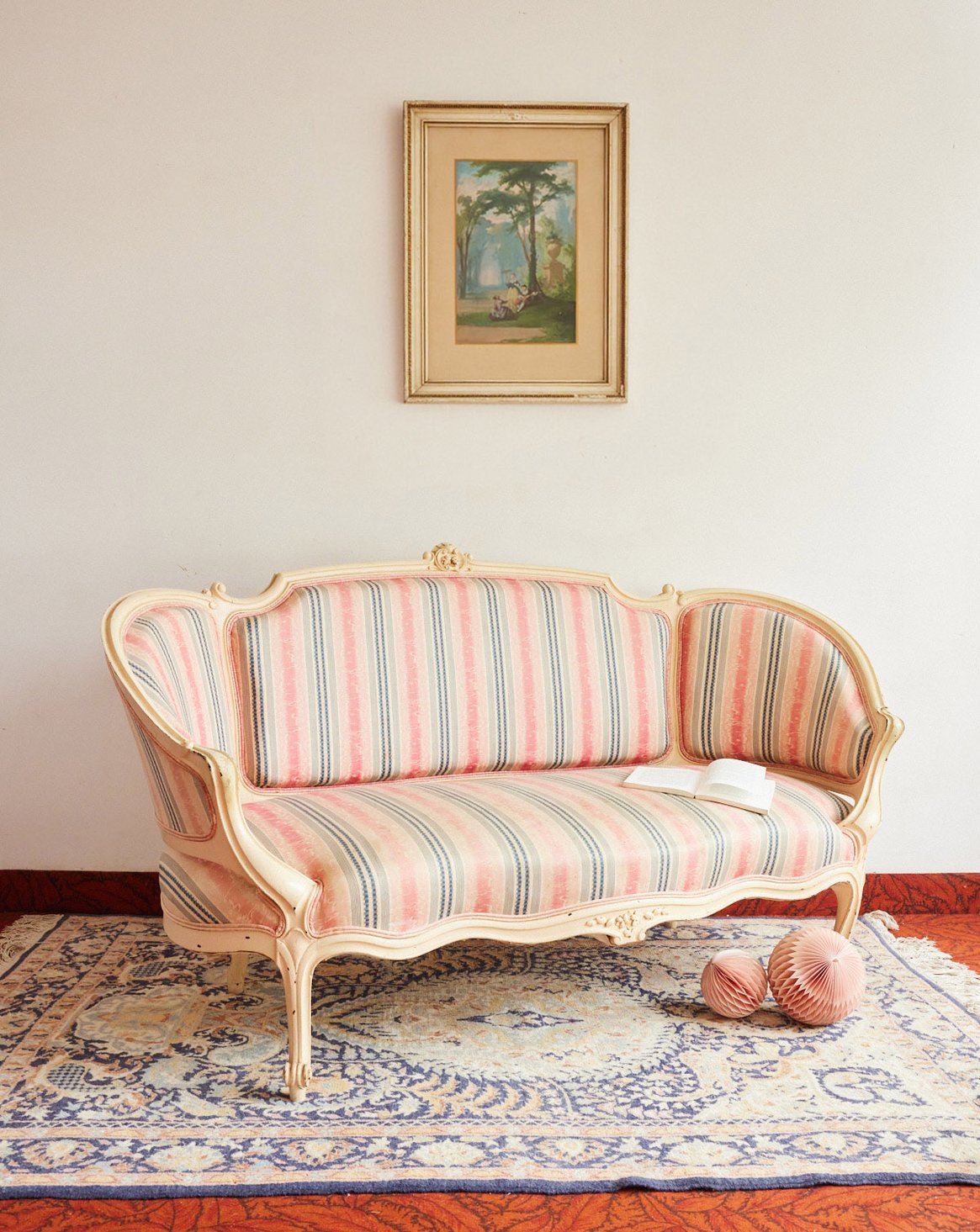 Banquette style Louis XVI en bois Martine N°164 - Bon état, DEBONGOUT