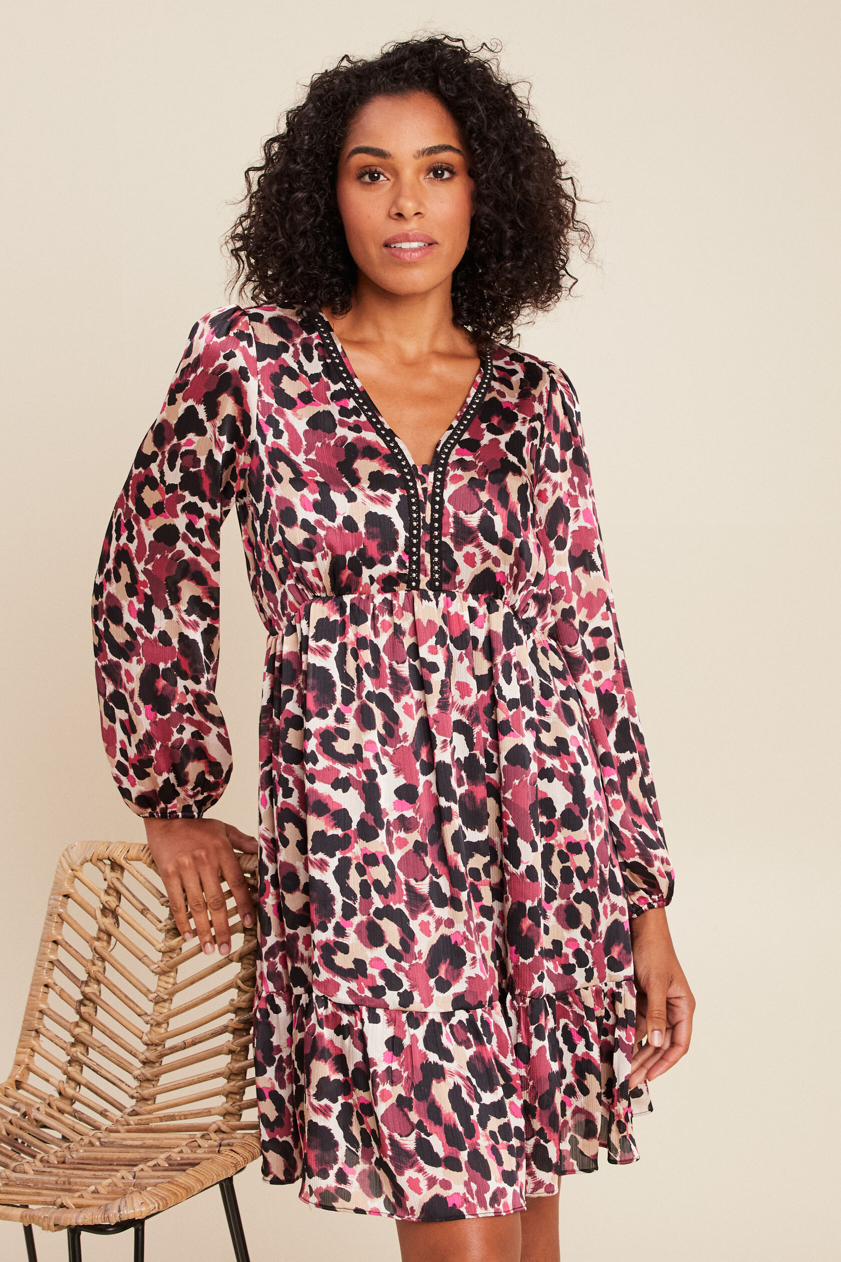 Robe courte évasée col v manches longues, BREAL