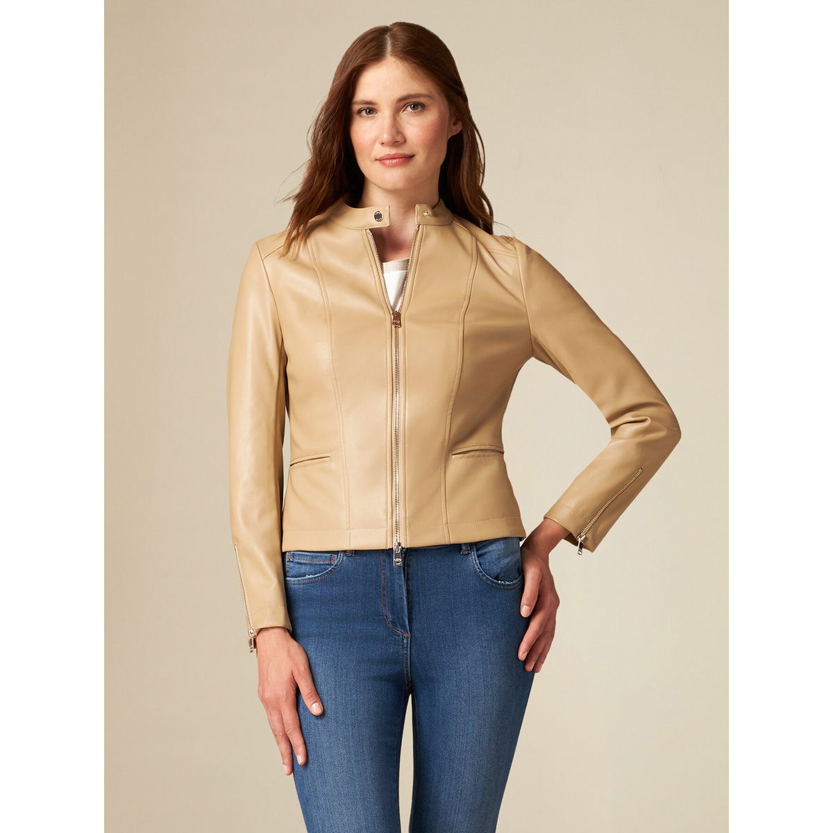 Gilet sans manches en fourrure Oakwood beige vêtements femme, Galeries  Lafayette