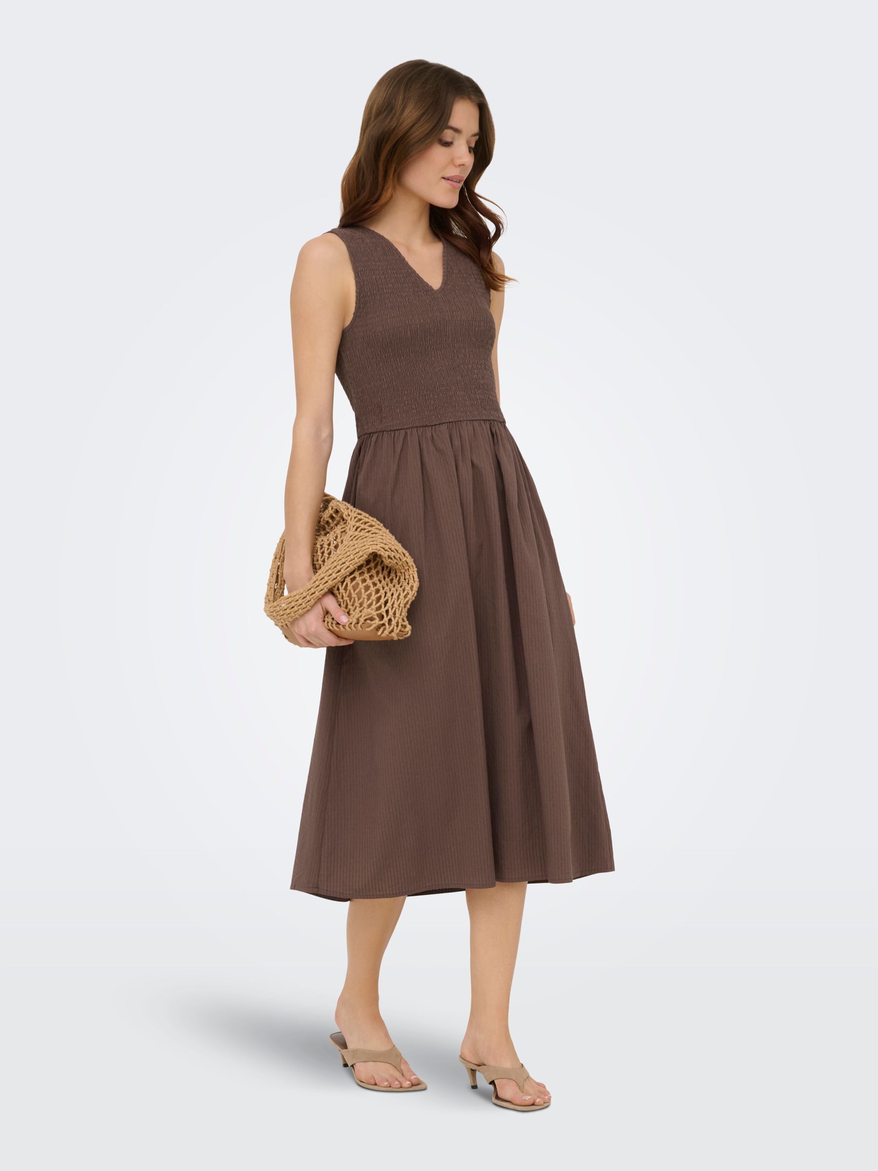Robe, ONLY