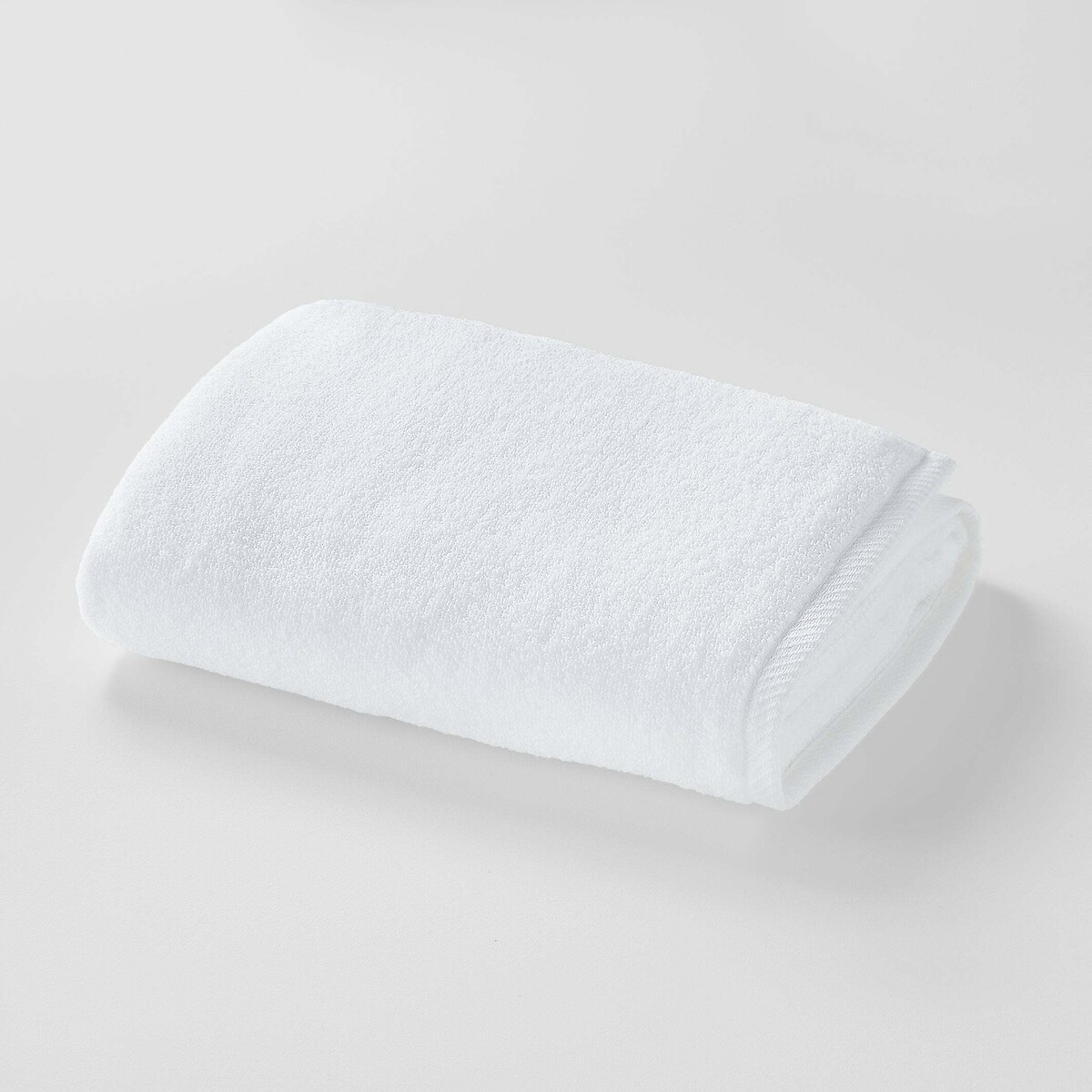 Product photograph of Extremely Soft Zero Twist Large Bath Towel from La Redoute UK