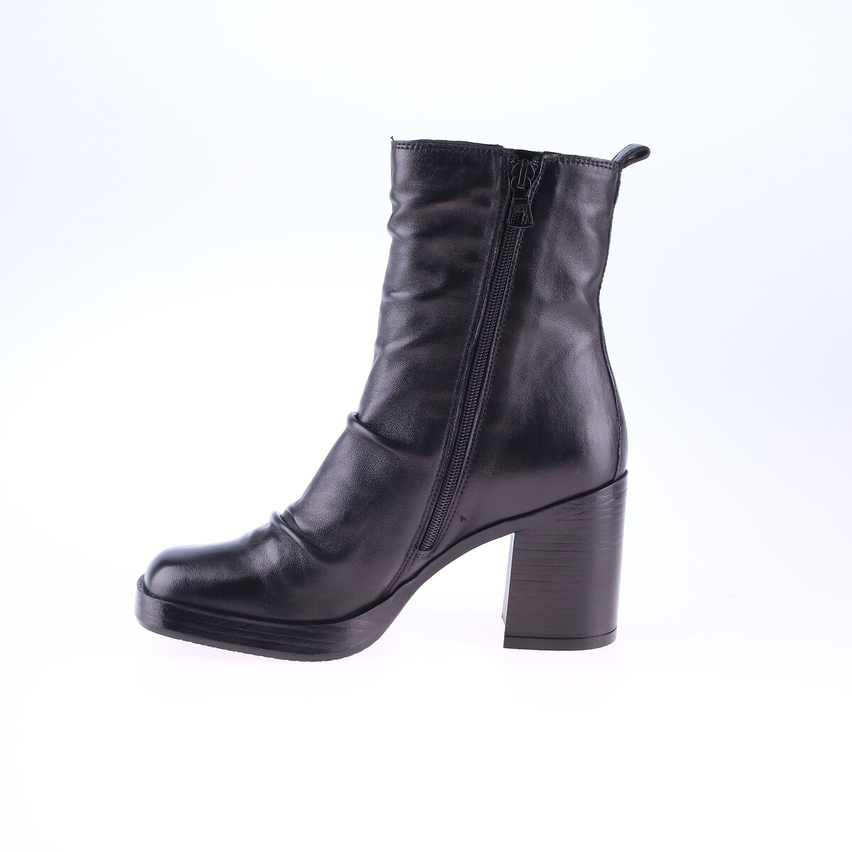 MJUS Botines de tacón, de piel plisada, con puntera cuadrada — photo 2