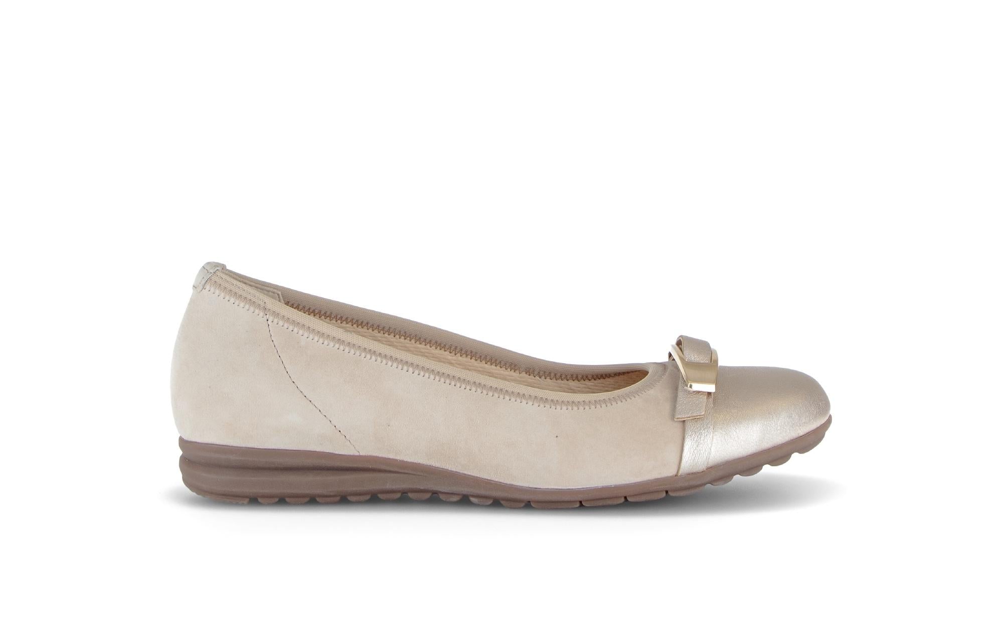 Ballerines en cuir à talon compensé, GABOR
