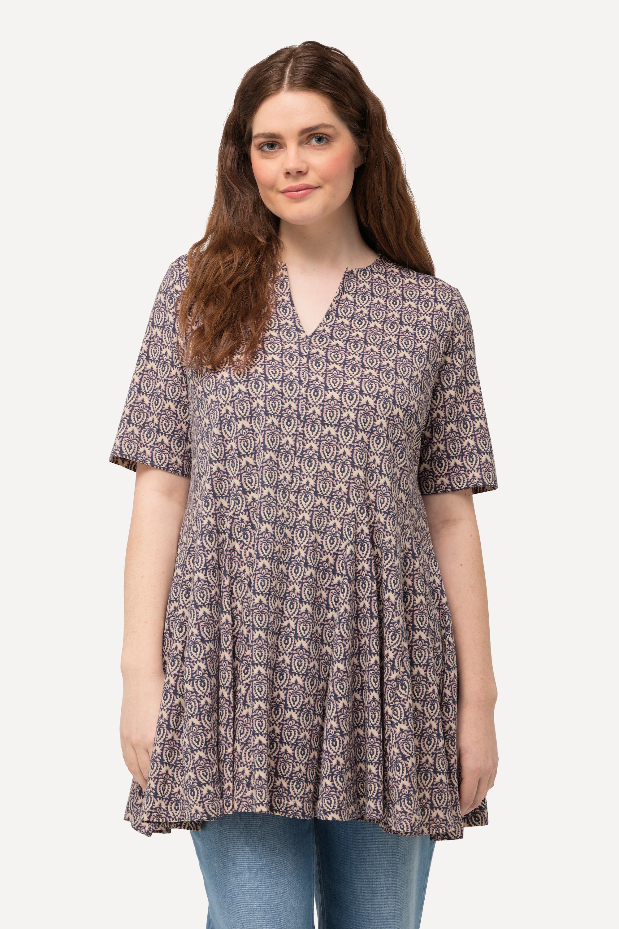 Long t-shirt à plis godet. Col tunisien et, ULLA POPKEN
