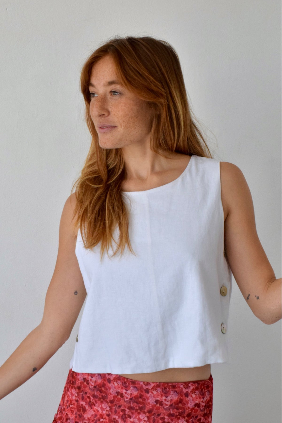Top bretelles boutons latéraux CLAUDIA, MINDTRAVELER