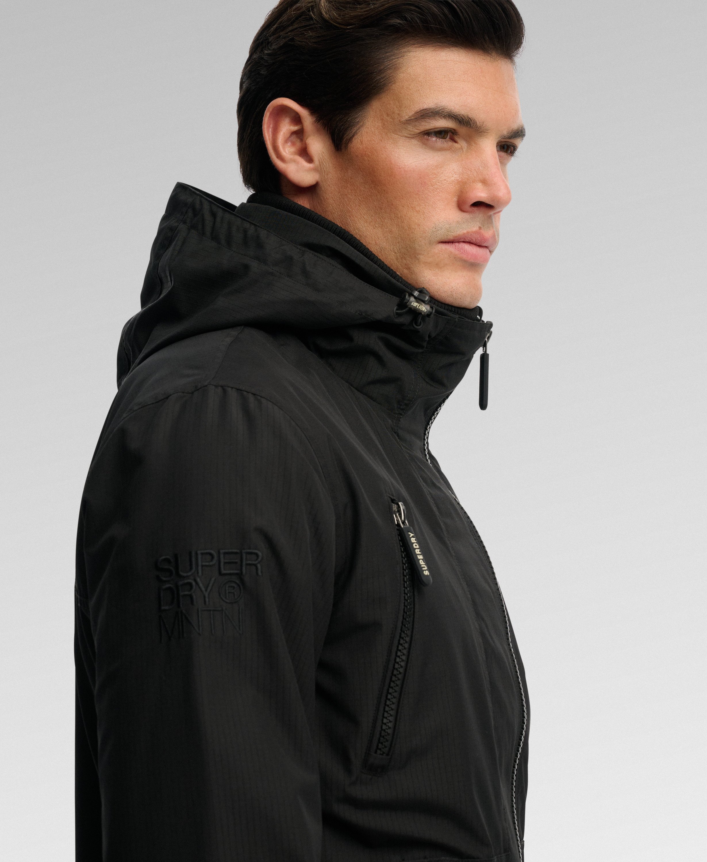 Veste Coupe-vent Mountain à Capuche, SUPERDRY