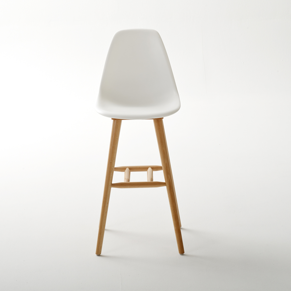 Product photograph of Jimi Scandi-style Junior Highchair from La Redoute UK.