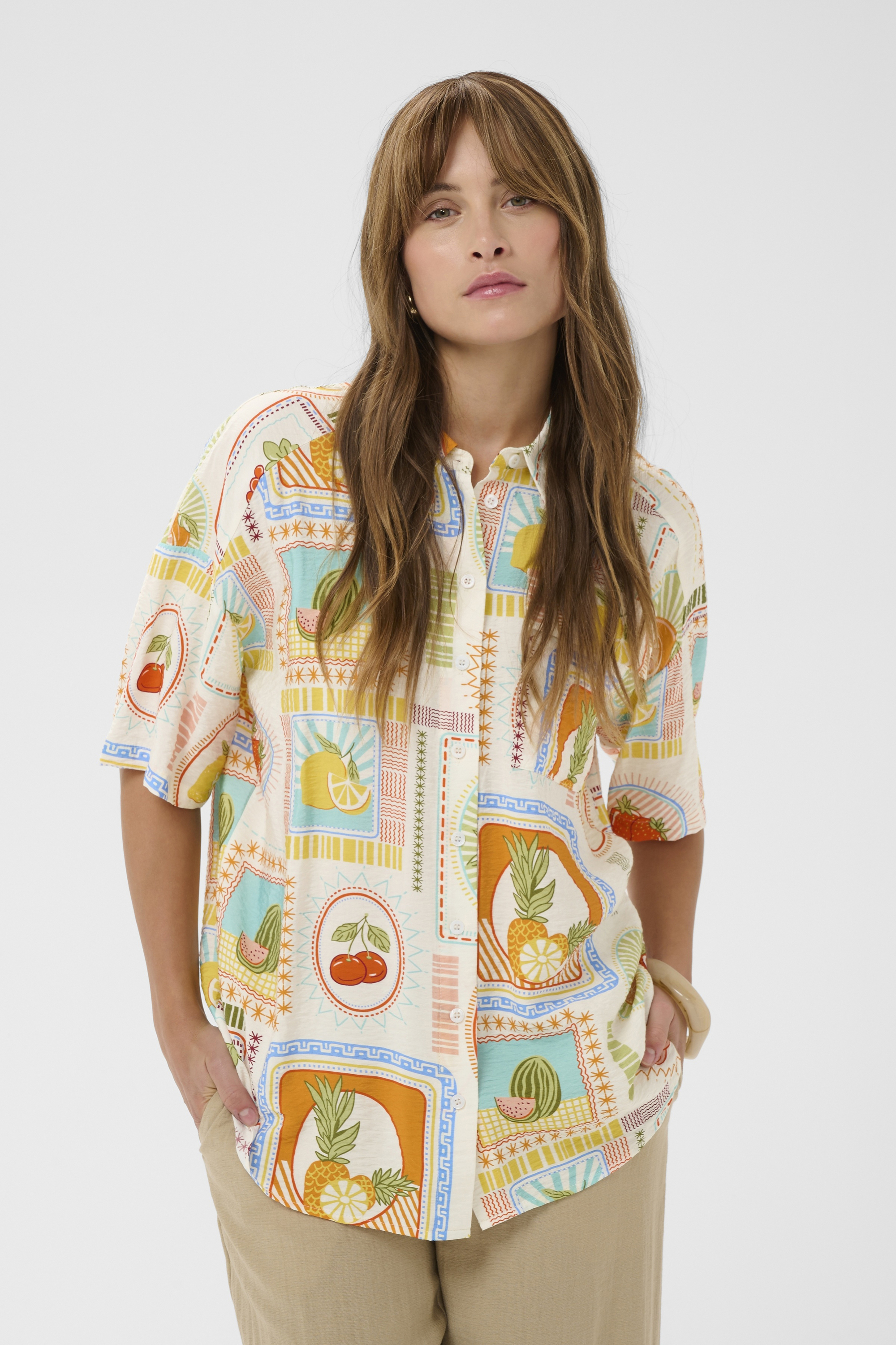 Chemise à manche courte, CULTURE