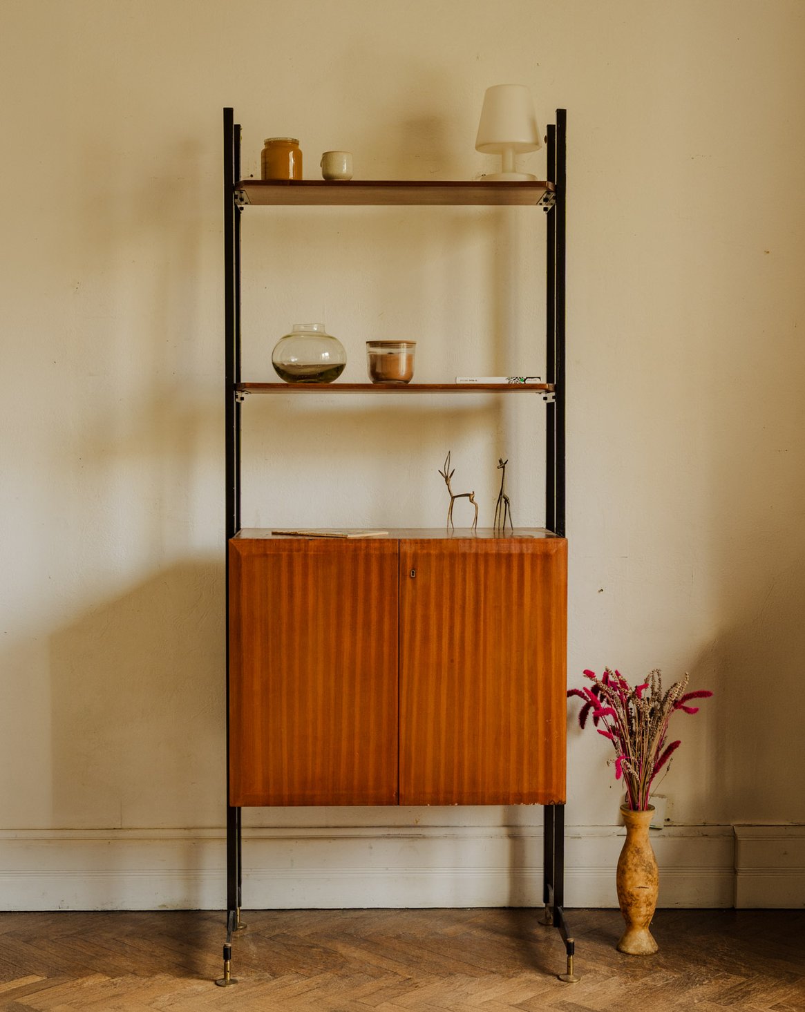 Bibliothèque en bois et métal noir Madeleine N°752 - Bon état, DEBONGOUT