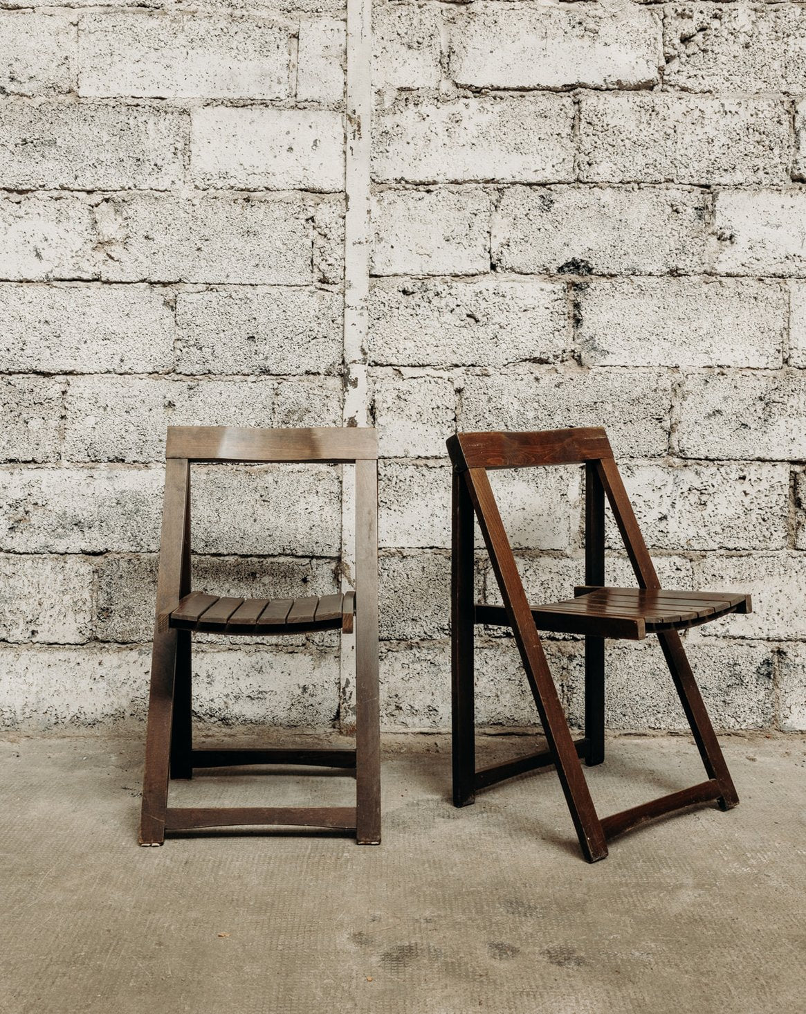 Paire de chaises pliantes Alma N°262 - Bon état, DEBONGOUT
