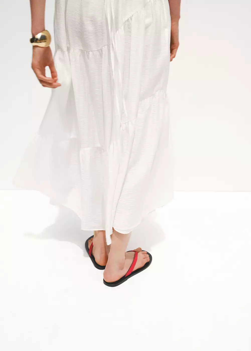 Robe évasée à volants, MANGO