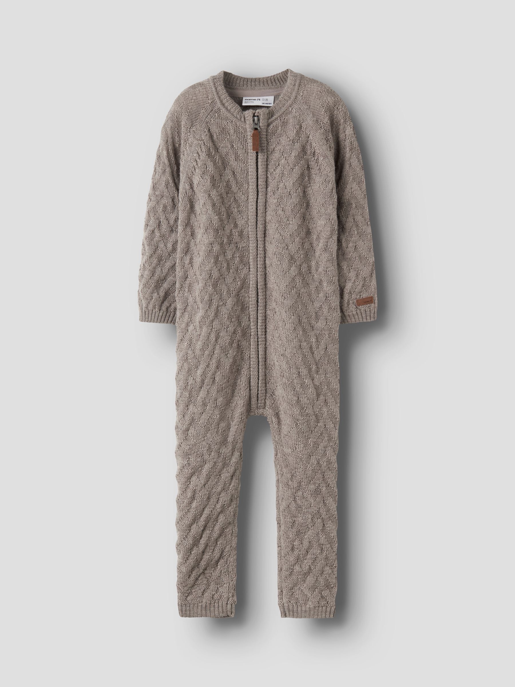 Pyjama Sans Pieds, NAME IT