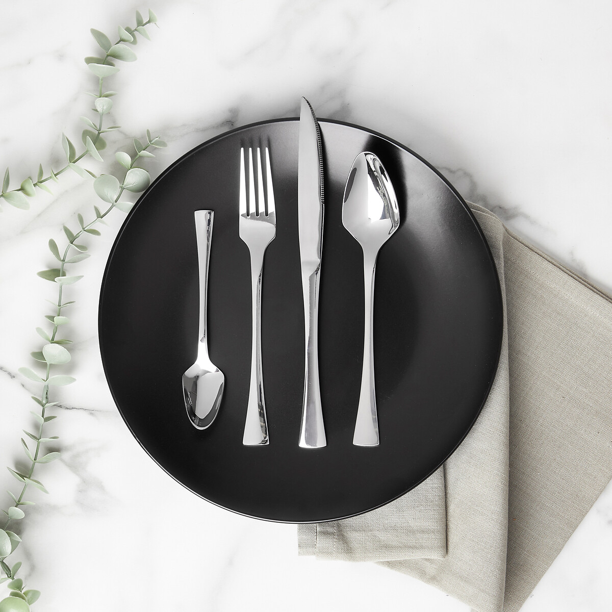 16-Piece Hamstead Stainless Steel Cutlery Set, SABICHI