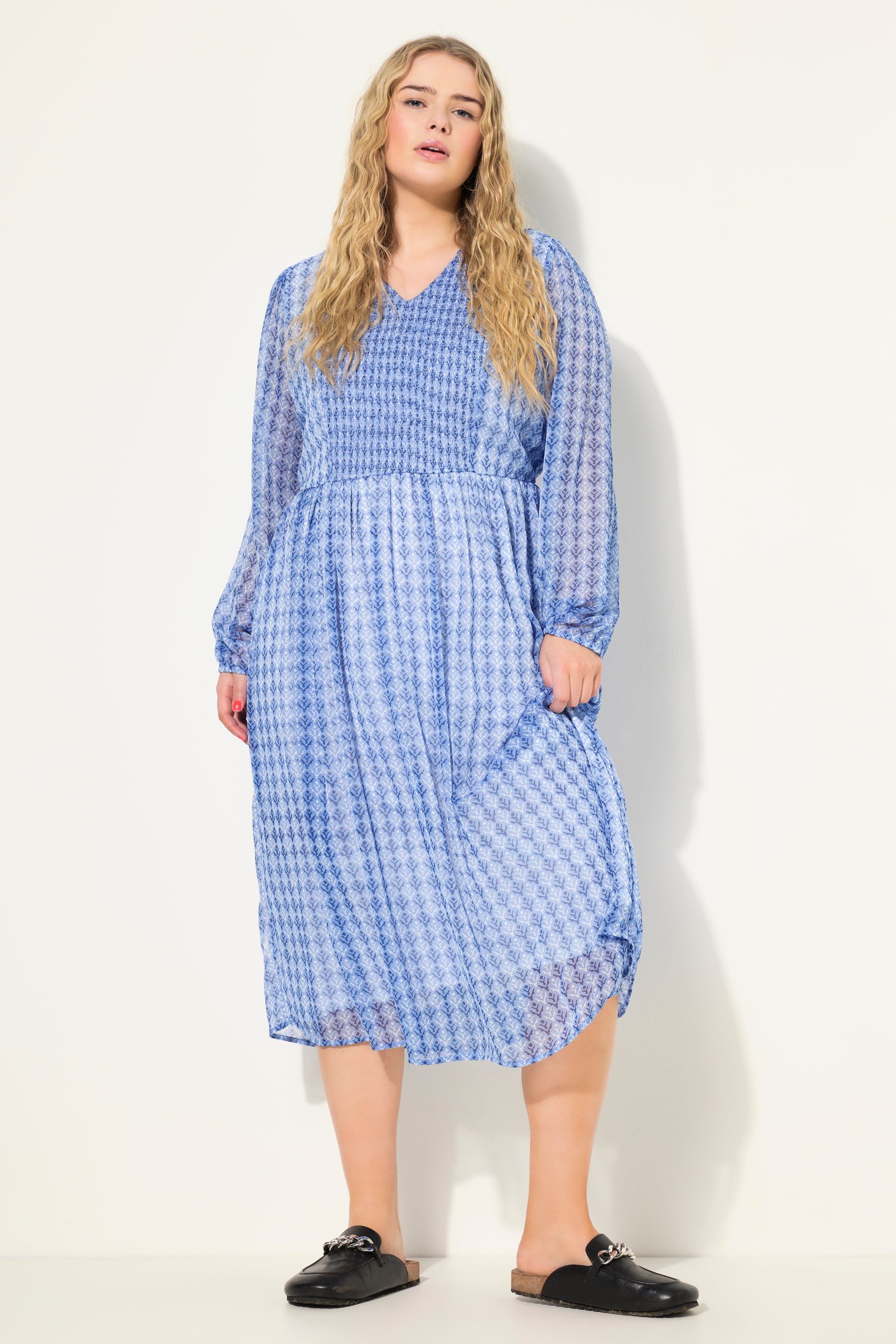 Robe midi coupe trapèze à décolleté en V, STUDIO UNTOLD