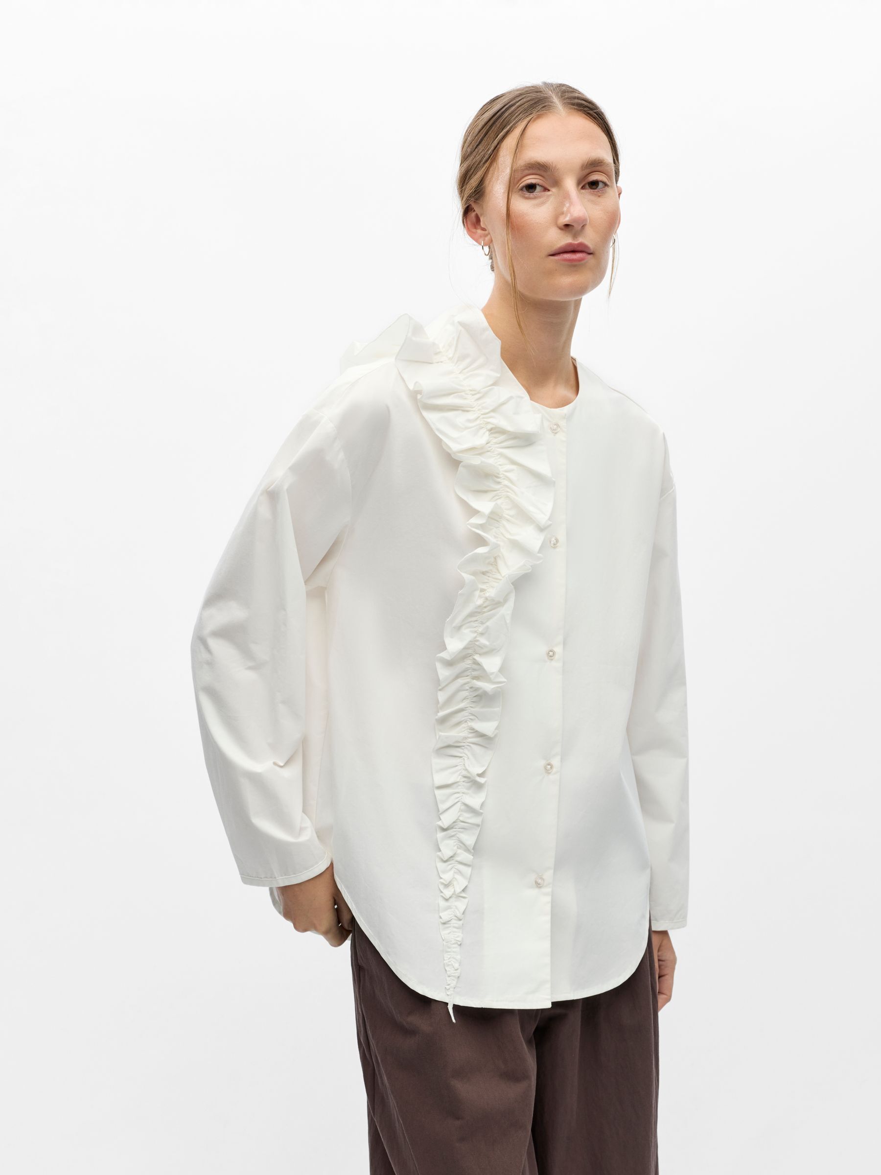 Chemise, OBJECT