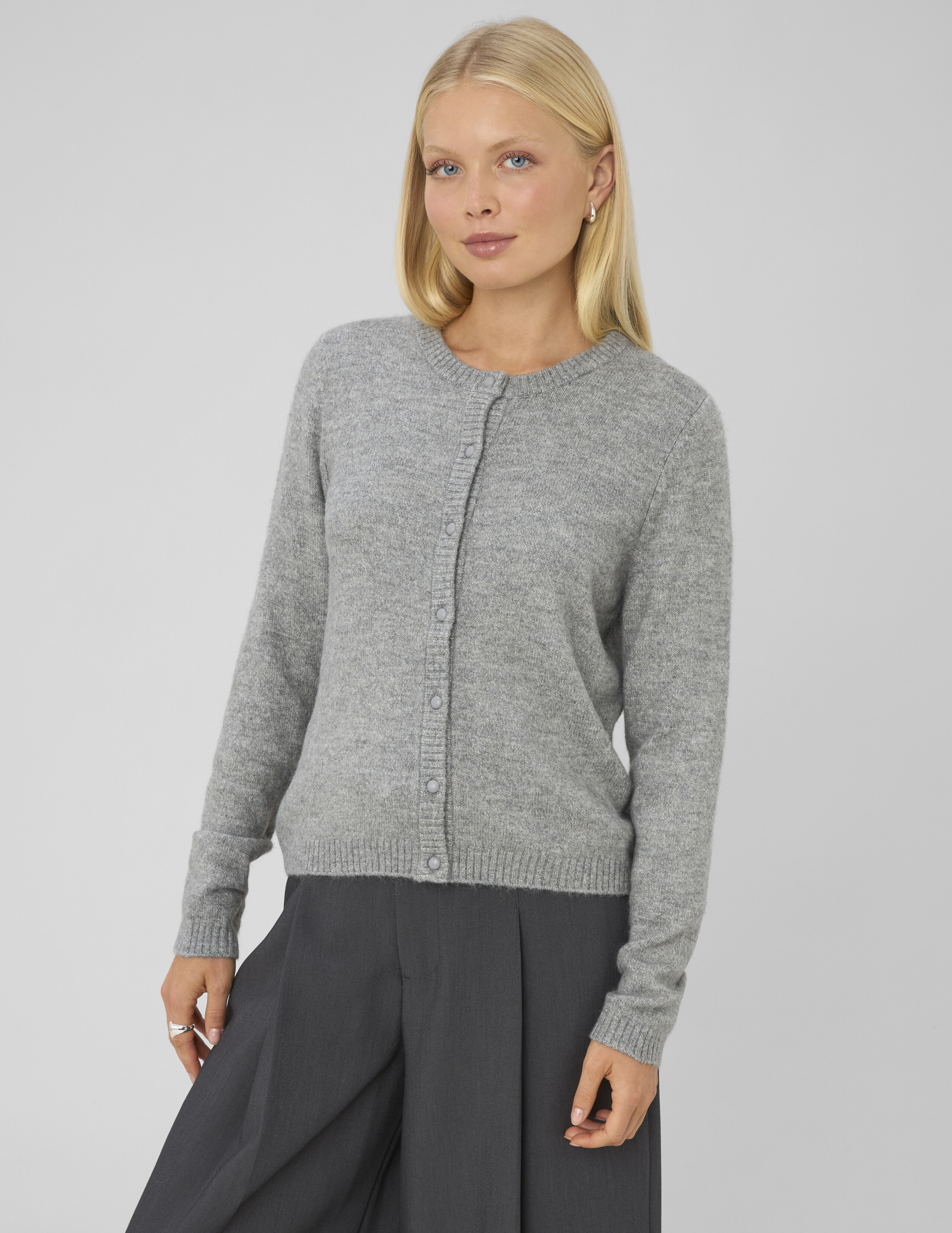 Gilet col rond boutonné, BZB