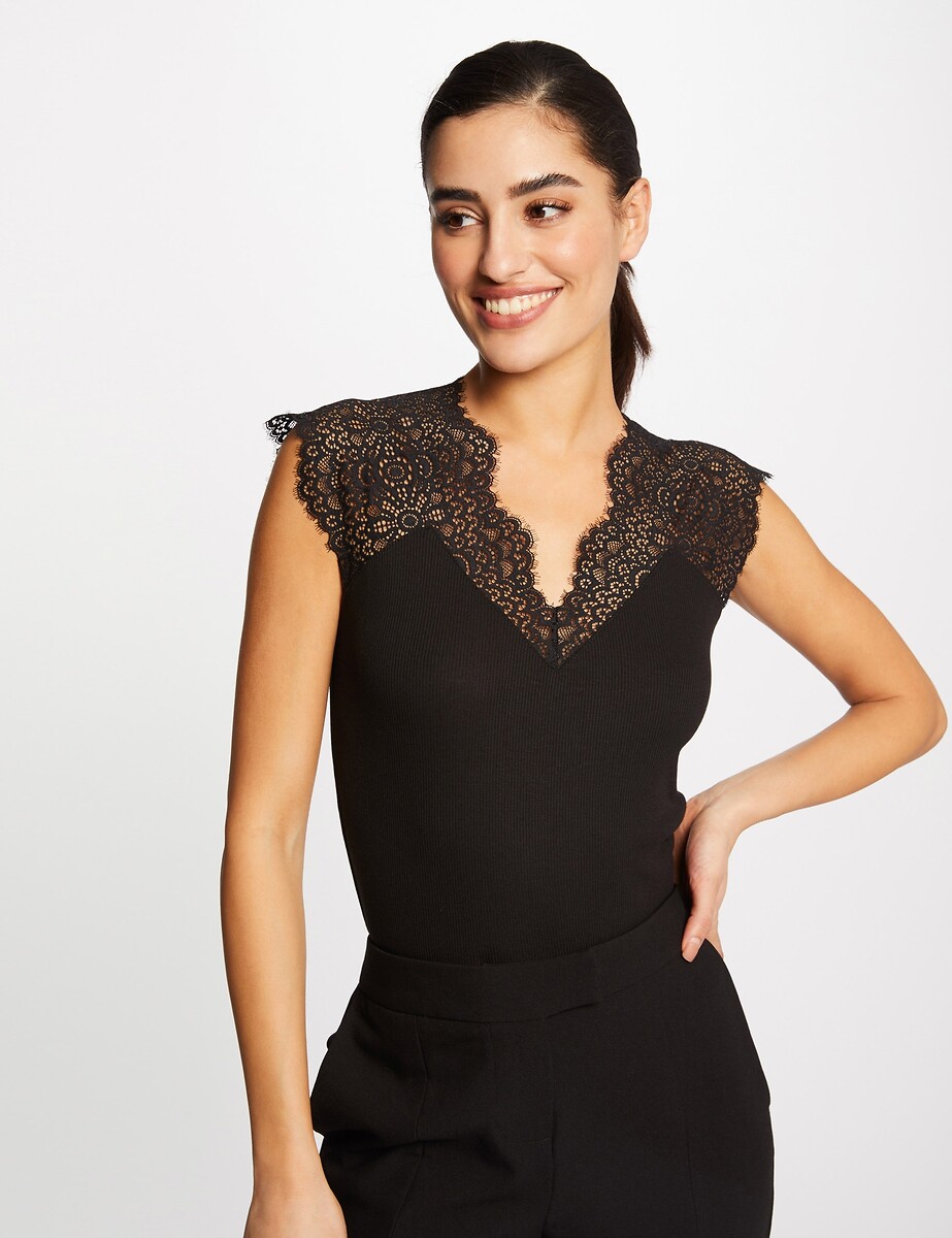 Lace V-Neck T-Shirt, MORGAN