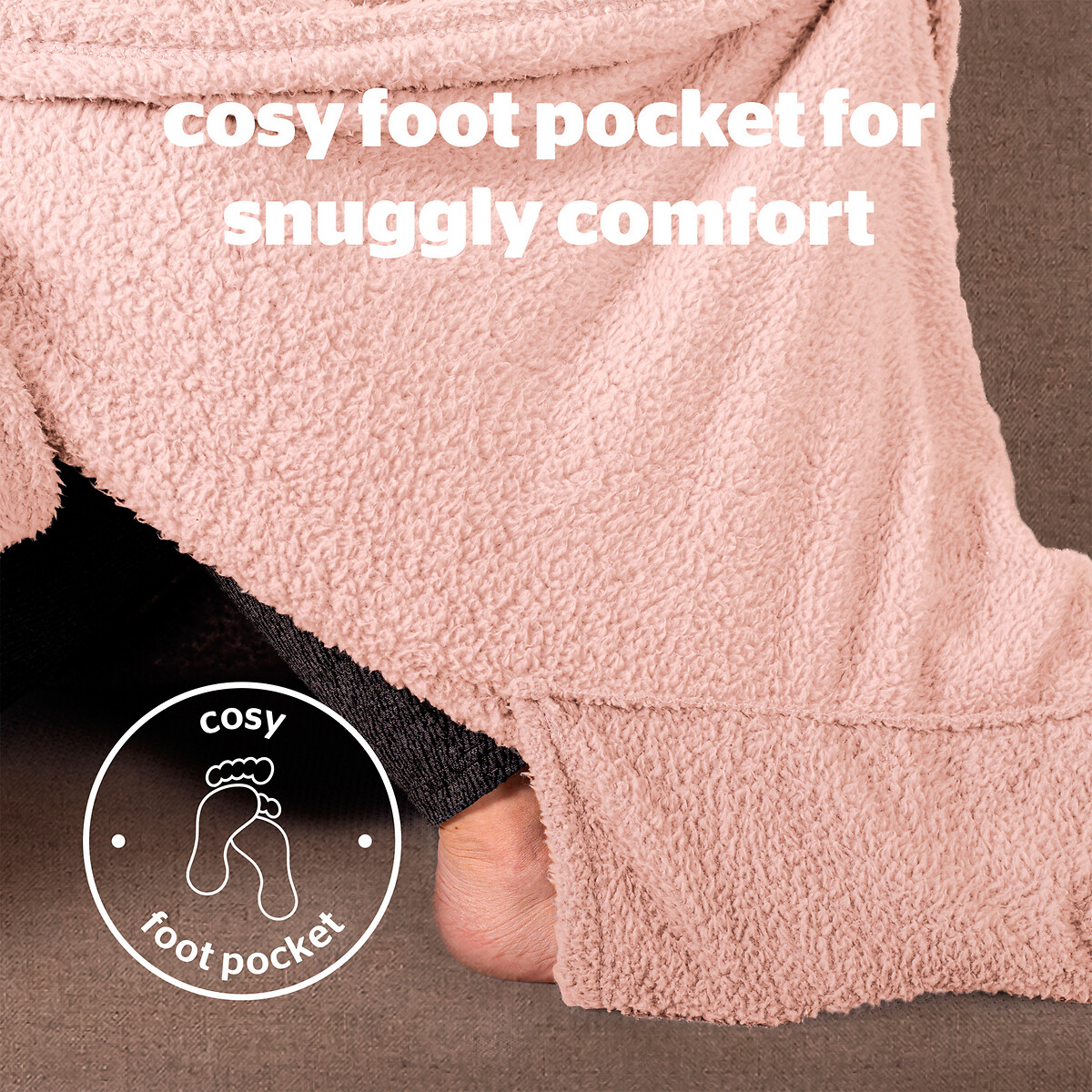 Snugsie wearable blanket with sleeves Silentnight | La Redoute