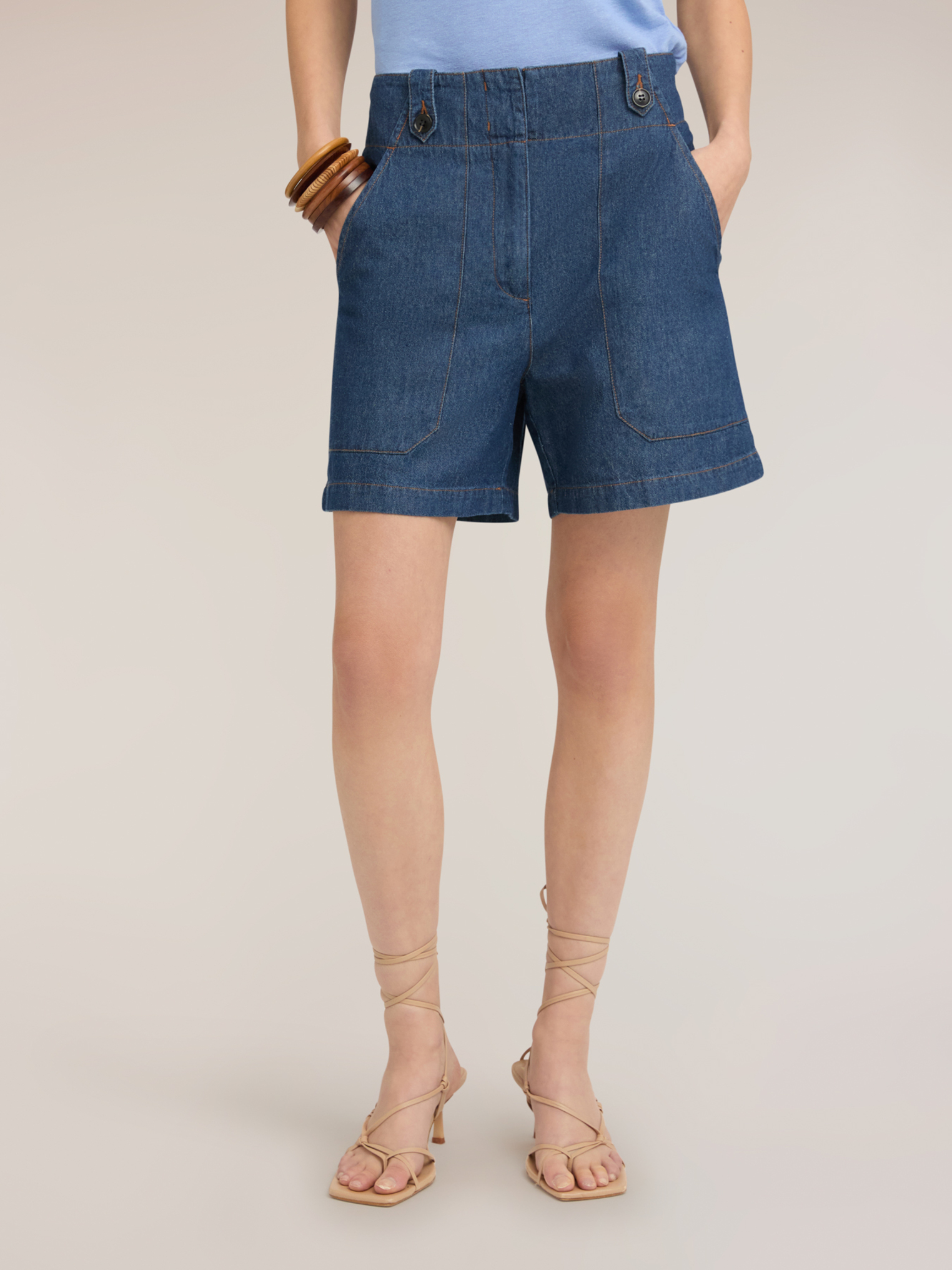 Short taille haute, MOTIVI