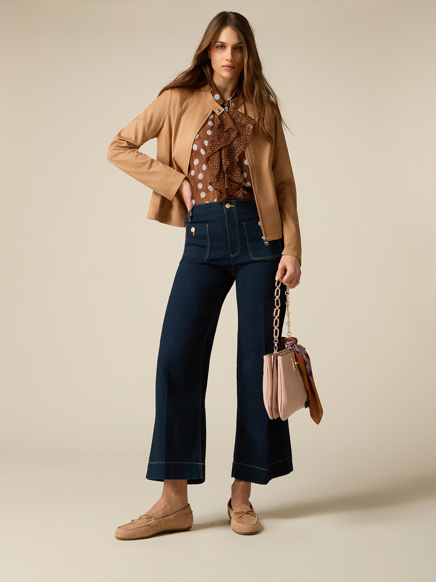 Jean court taille haute avec applications, OLTRE
