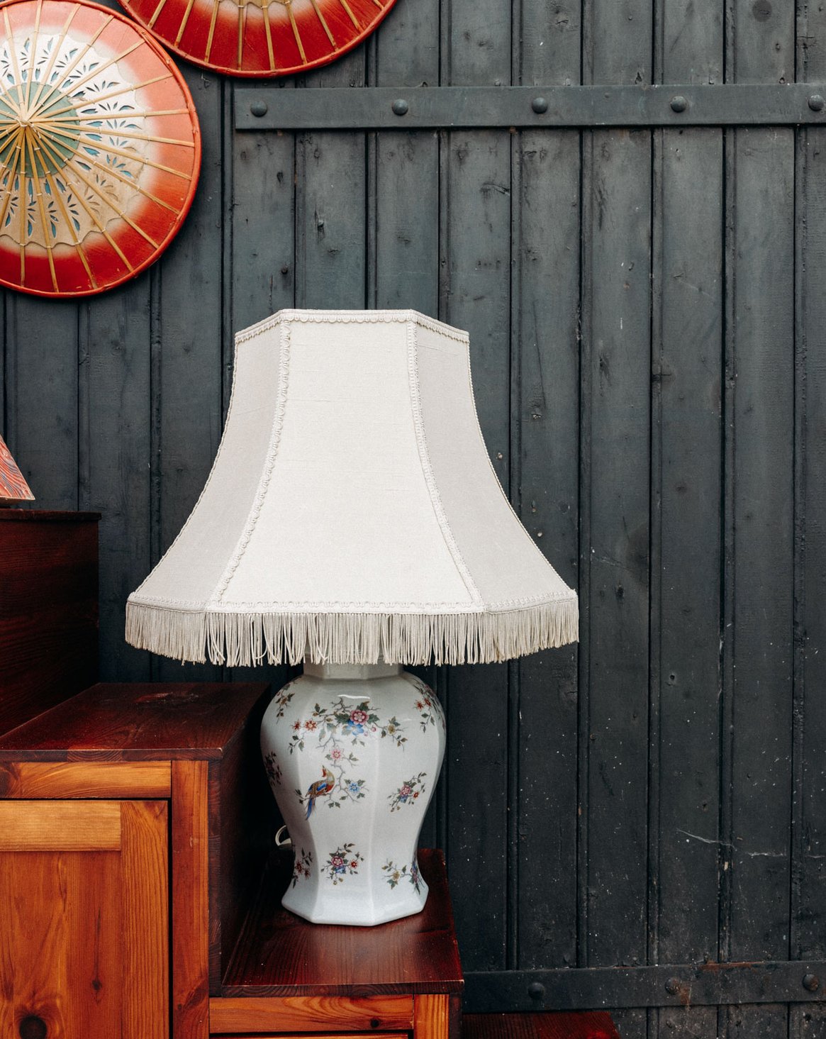 Lampe en céramique à franges Suzanne N°573 - Bon état, DEBONGOUT