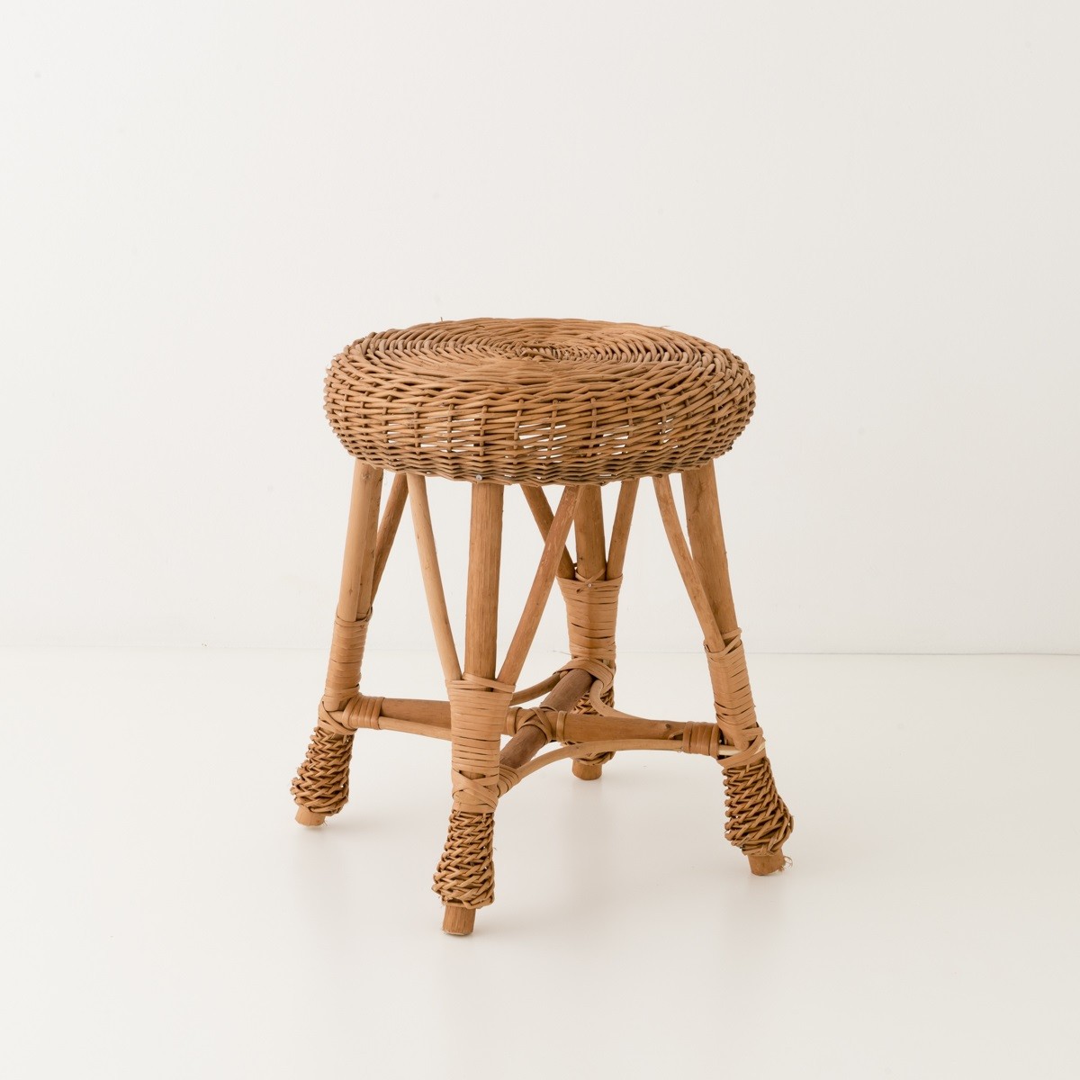 Tabouret en osier, KOK
