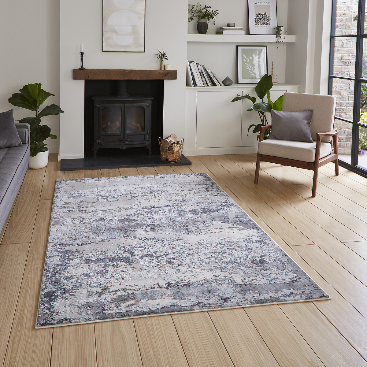 Metallic Distressed Abstract Rug, SO'HOME