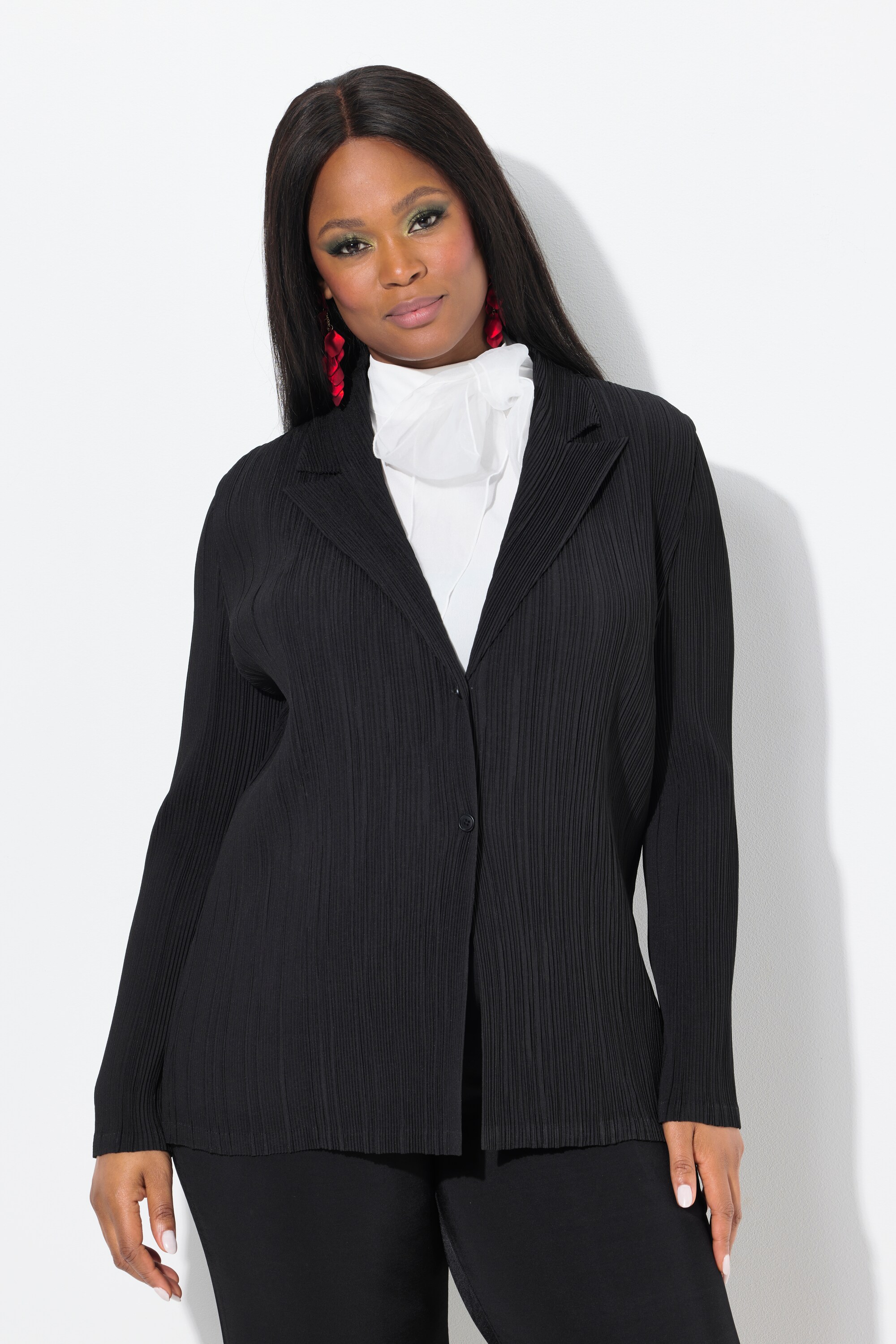Blazer plissé. Col à revers. Fermeture à, ULLA POPKEN