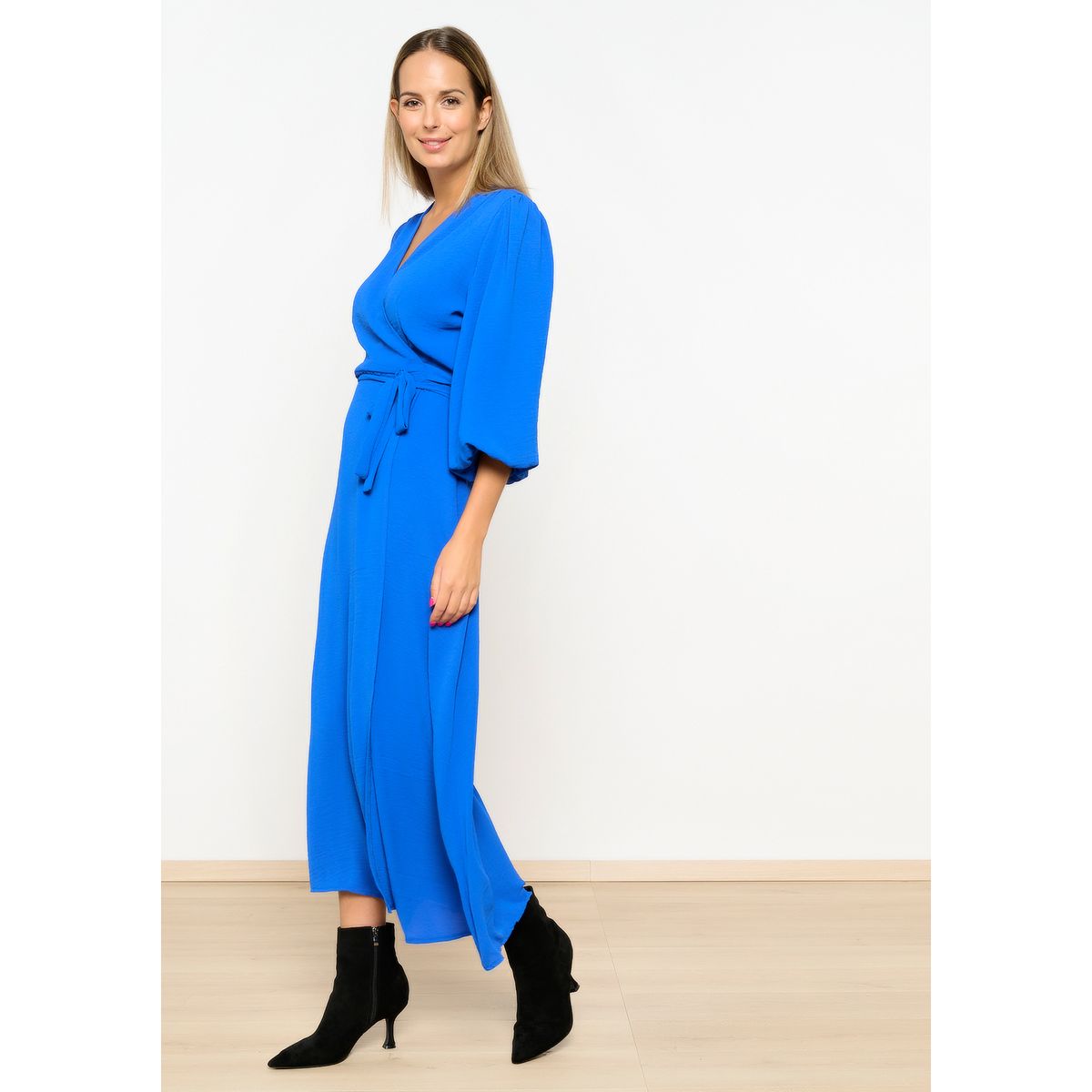 Robe cache discount coeur sans manche