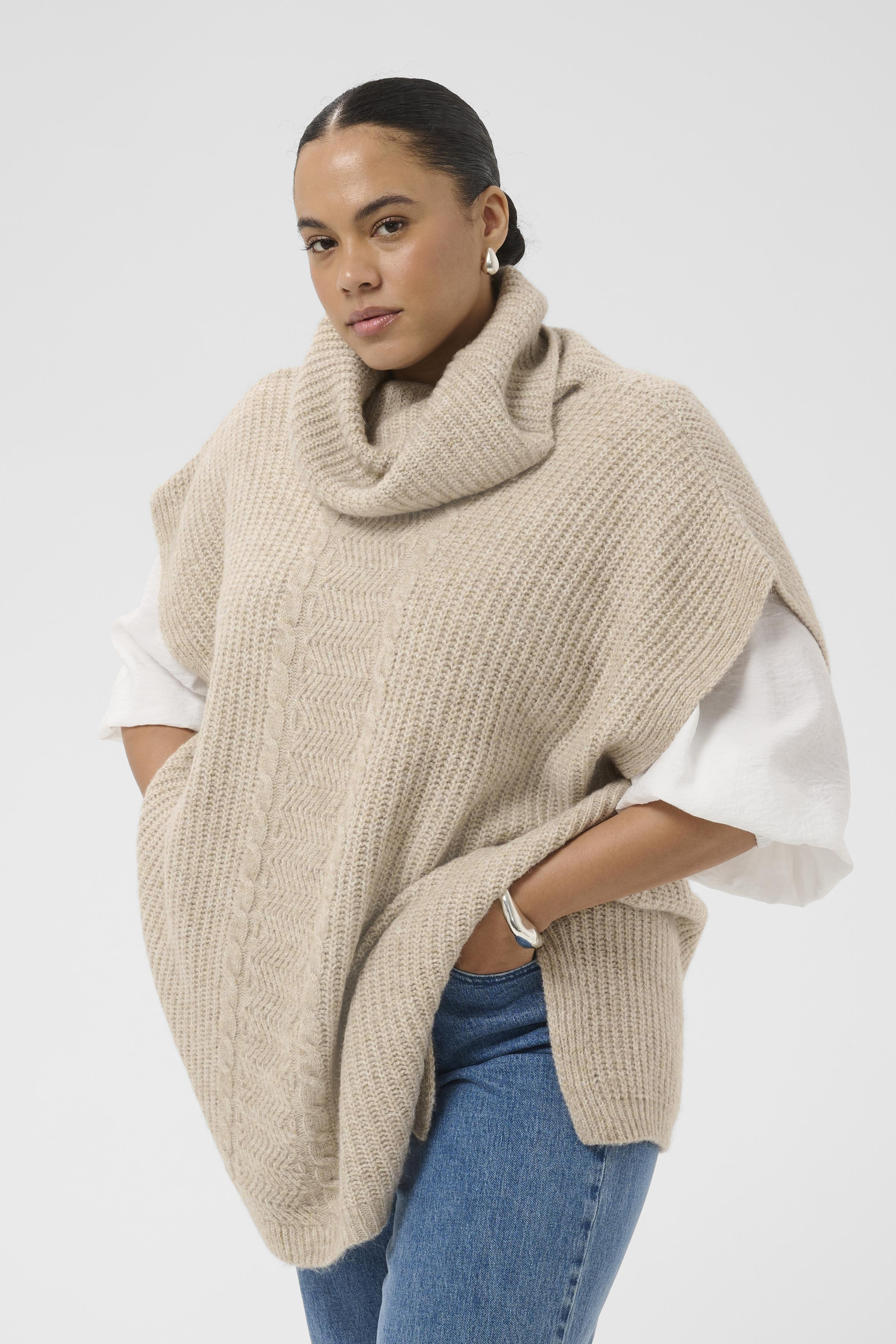 Poncho, KAFFE CURVE