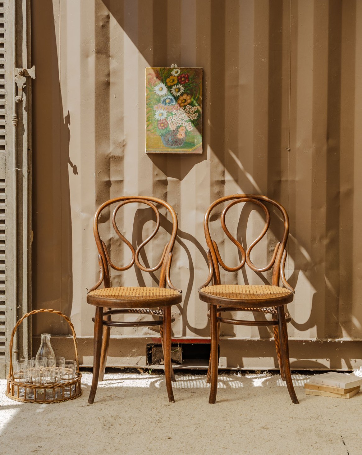 Paire de chaises en bois Claude N°1405 - Bon état, DEBONGOUT