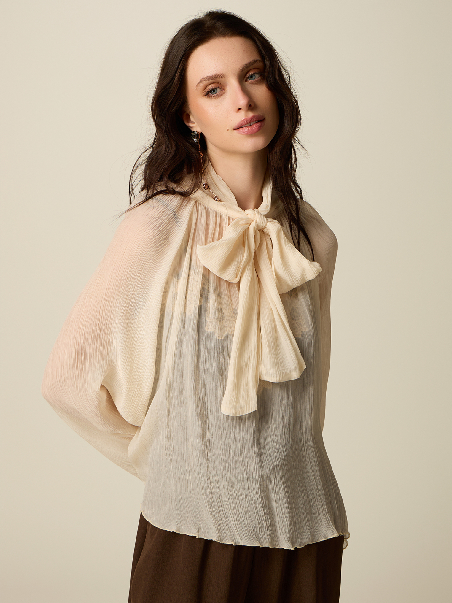 Blouse à manches longues avec nœud, OLTRE