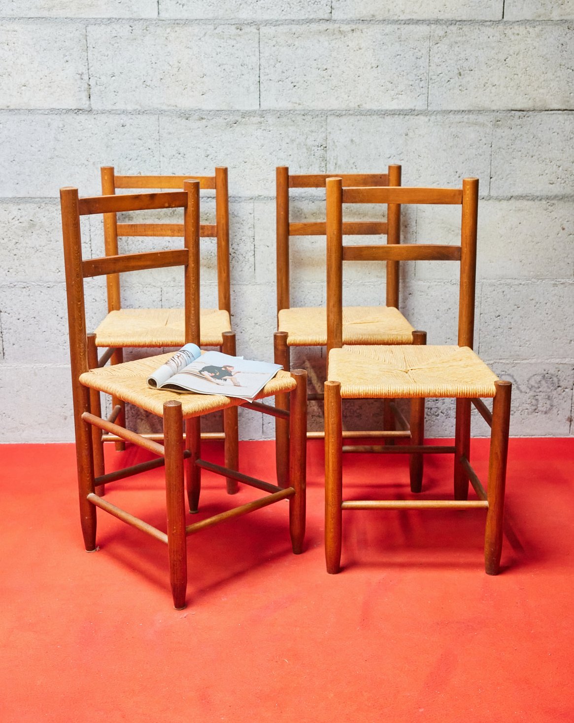 Lot de 4 chaises en bois Claude N°1313 - Bon état, DEBONGOUT