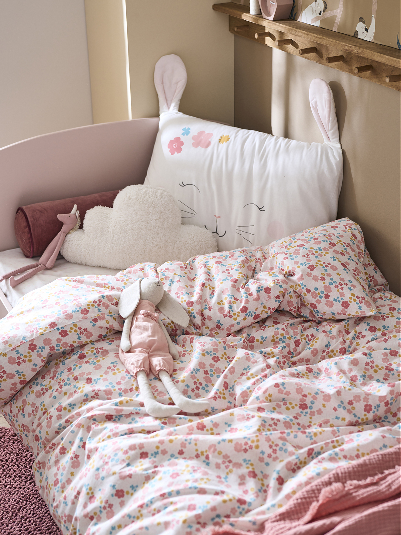 Parure housse de couette + taie d'oreiller LAPIN ROMANTIQUE, VERTBAUDET