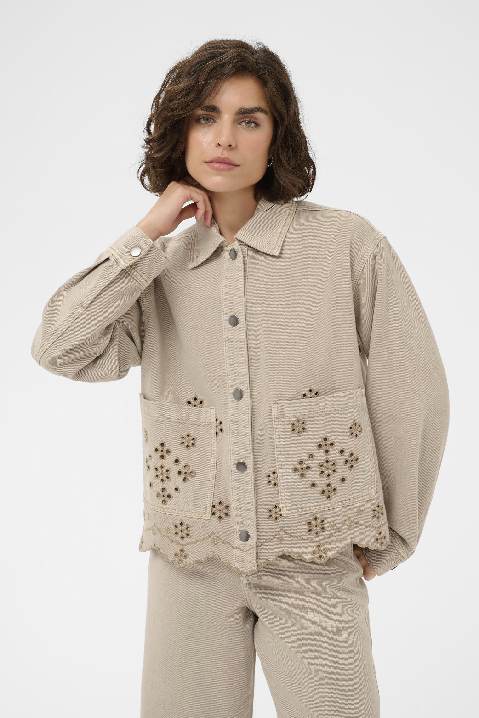 Veste, KAFFE