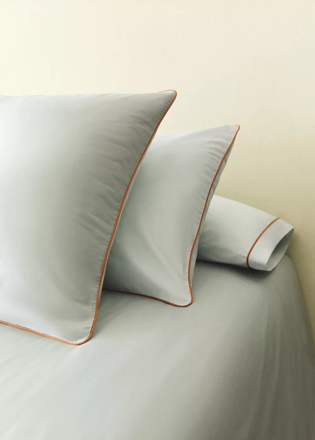 Taie d’oreiller percale de coton réversible liseré en contraste 50x75 cm, MANGO HOME