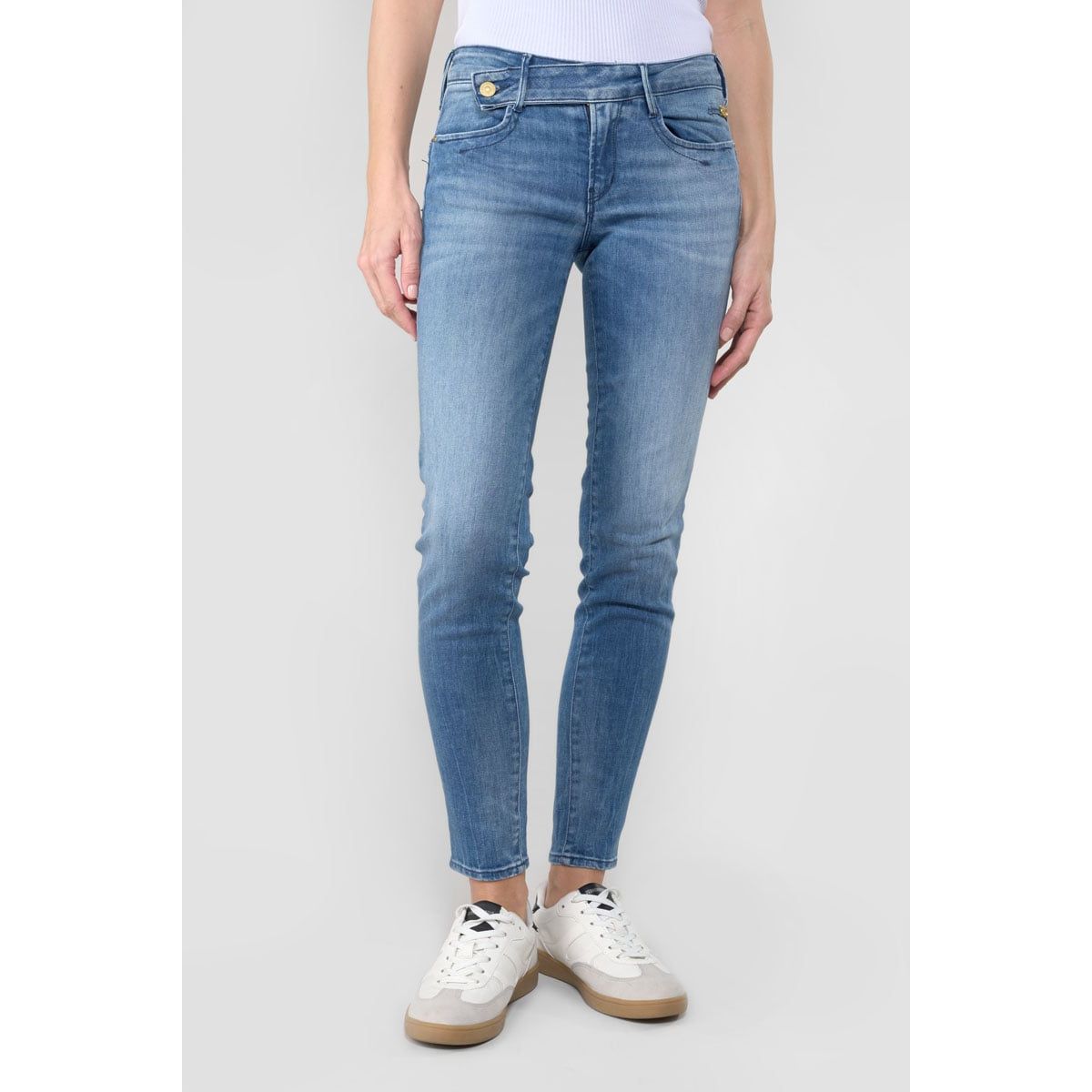 Jeans femme le 2025 temps des cerise