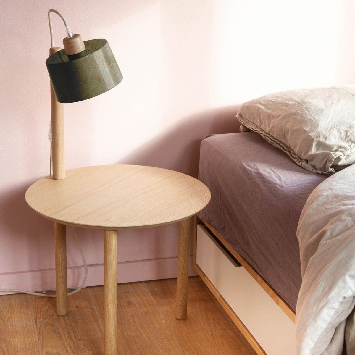table de chevet & lampe by felix - chene metal