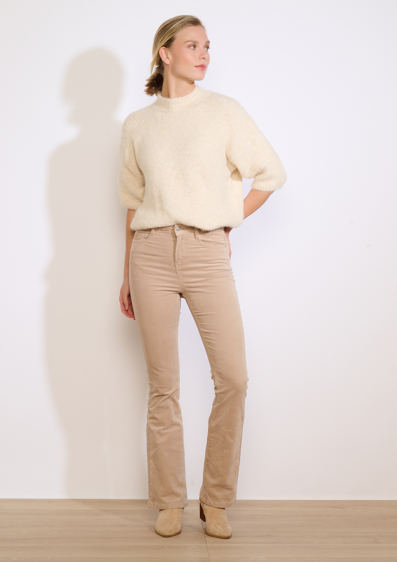 Pantalon bootcut en velours côtelé, LOLALIZA